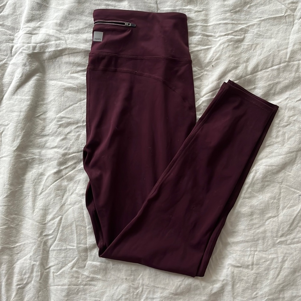 Vuori | Pace High Waisted Burgundy Leggings Tights Large